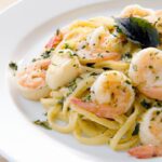 Creamy Shrimp Linguine Alfredo: A Taste of Coastal Italy