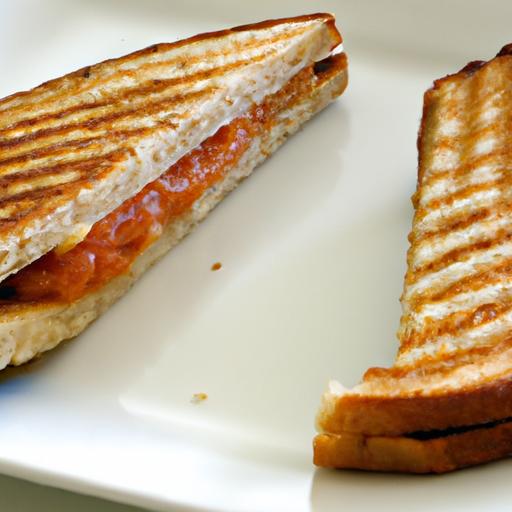 Quick & Delicious: Microwave Tomato and Cheese Sandwich Guide