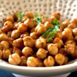 Crunchy Microwave Roasted Chickpeas: Quick & Nutritious Snack
