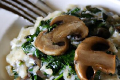 Creamy Mushroom & Spinach Risotto: A Flavorful Feast