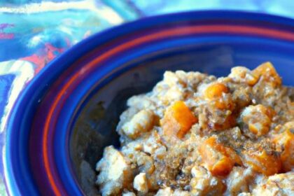 Cozy Up with Pumpkin Spice Oatmeal: A Fall Breakfast Treat
