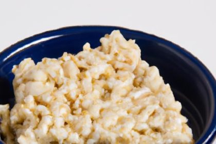 Quick & Easy Microwave Mug Rice Krispie Treat Recipe!